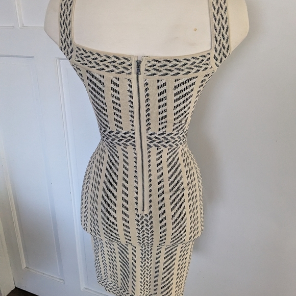 BCBG Dress Size XXS - Picture 4 of 11